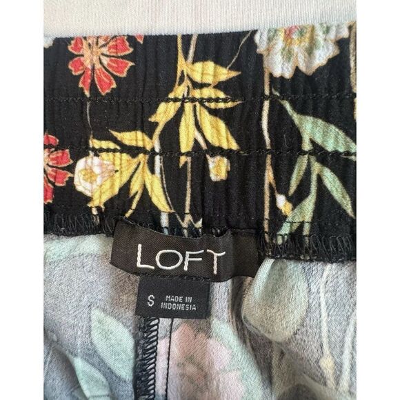 Loft Womens Relaxed Fit Size Small Joggers Pants Black Floral Nature Flowers - Picture 3 of 7